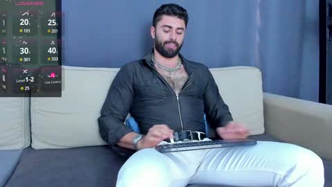 Adam online show from 10, 12, 2024