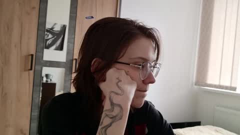 Ray-Ray online show from 23, 4, 2026