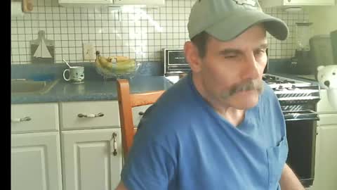 Snapshot of raylene4u2 chatting on 16, 5, 2026 Ray online show from 16, 5, 2026