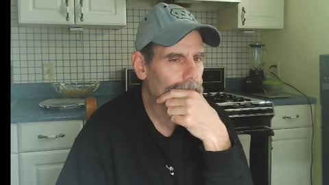 Snapshot of raylene4u2 chatting on 24, 5, 2026 Ray online show from 24, 5, 2026