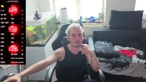 Snapshot of rayzel31 chatting on 2, 5, 2026 Rayzel online show from 2, 5, 2026