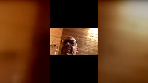 Snapshot of readyforu81 chatting on 4, 5, 2026 readyforu81 online show from 4, 5, 2026