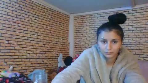 real_coupl3 online show from 4, 12, 2025