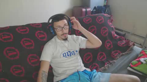 Snapshot of realace9 chatting on 5, 1, 2025 realace9 online show from 5, 1, 2025