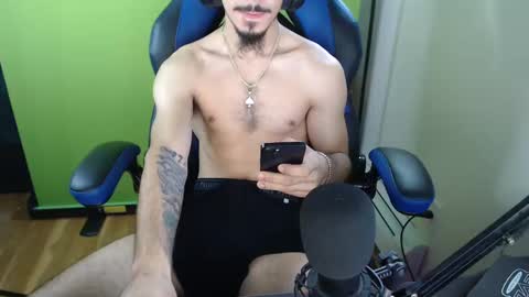 Snapshot of realace9 chatting on 6, 10, 2025 realace9 online show from 6, 10, 2025