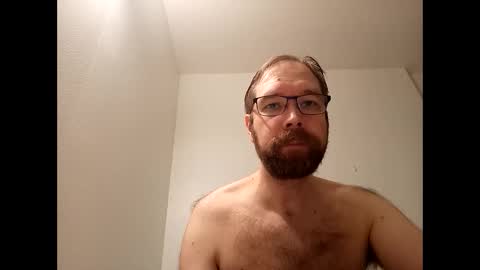 Snapshot of realbucknaked80s chatting on 30, 11, 2025 realbucknaked80s online show from 30, 11, 2025