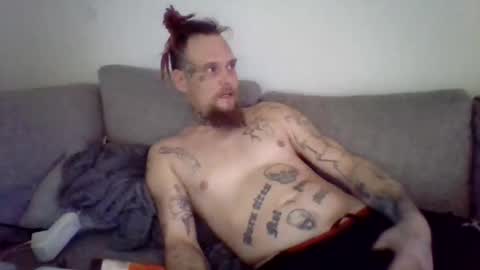 Snapshot of realredrasta chatting on 1, 11, 2025 RedRasta online show from 1, 11, 2025