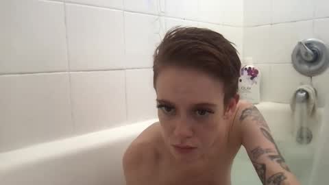 Roxiexo online show from 4, 3, 2025