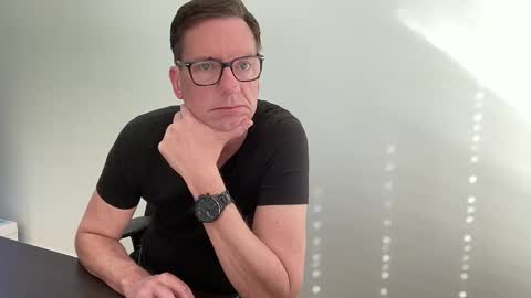 realstuff_ online show from 29, 4, 2026