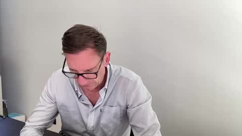 realstuff_ online show from 30, 4, 2026