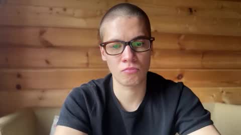 Snapshot of realsupermichael chatting on 31, 10, 2025 AliceEve online show from 31, 10, 2025