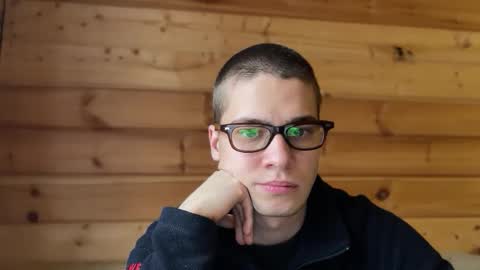 Snapshot of realsupermichael chatting on 29, 11, 2025 AliceEve online show from 29, 11, 2025