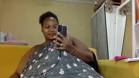Snapshot of realsweetheart chatting on 7, 12, 2024 REAL1SWEETHEART online show from 7, 12, 2024