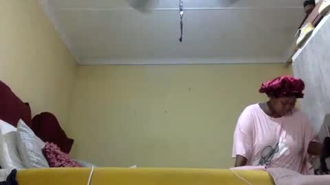 Snapshot of realsweetheart chatting on 2, 2, 2025 REAL1SWEETHEART online show from 2, 2, 2025