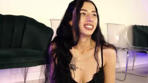 rebbeccaray online show from 17, 12, 2025