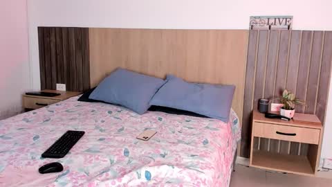 Snapshot of rebeca_cortez1 chatting on 10, 11, 2025 I invite you to my birthday on November 3th online show from 10, 11, 2025