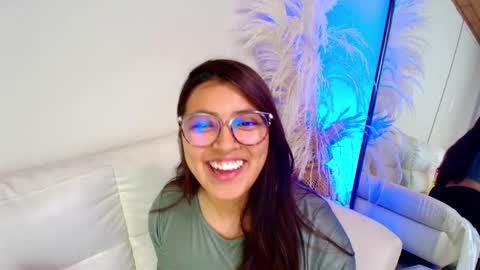 Snapshot of rebeca_williams_ chatting on 19, 2, 2025 Rebeca Williams online show from 19, 2, 2025