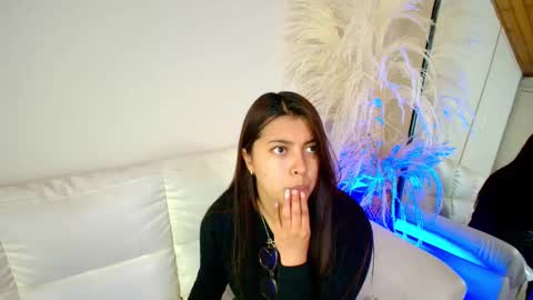 Snapshot of rebeca_williams_ chatting on 20, 2, 2025 Rebeca Williams online show from 20, 2, 2025