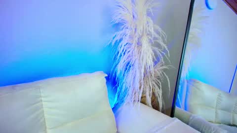 Snapshot of rebeca_williams_ chatting on 24, 2, 2025 Rebeca Williams online show from 24, 2, 2025