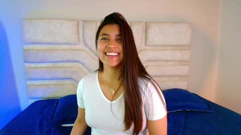 Snapshot of rebeca_williams_ chatting on 3, 3, 2025 Rebeca Williams online show from 3, 3, 2025