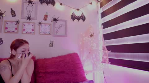 Rebeca  online show from 15, 10, 2025