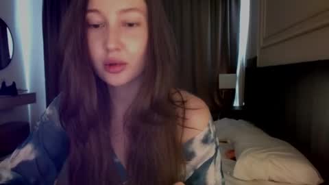 Snapshot of rebecca_demure18 chatting on 13, 5, 2026 Lets talk here 33. online show from 13, 5, 2026