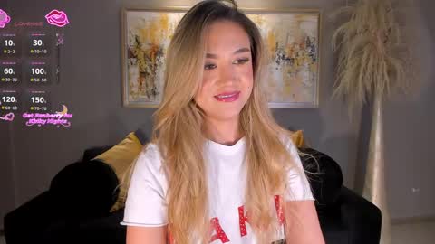 Snapshot of rebeccahudson_ chatting on 29, 4, 2026 Rebe online show from 29, 4, 2026