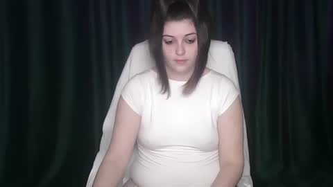 Rebekka  Nelson online show from 15, 4, 2026