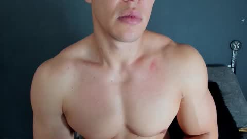 twitter REECET26 instagram RECCETAYLOR online show from 25, 10, 2025