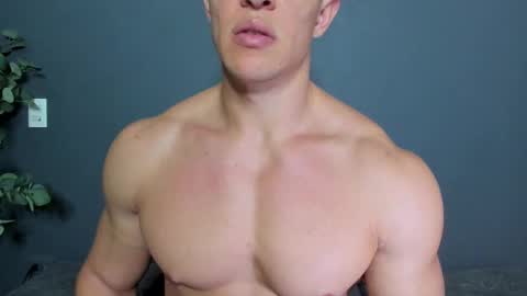 Snapshot of recce_taylor4 chatting on 22, 12, 2025 twitter REECET26 instagram RECCETAYLOR online show from 22, 12, 2025