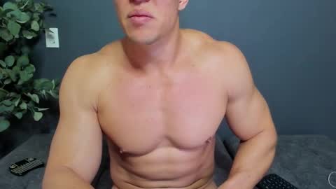 Snapshot of recce_taylor4 chatting on 10, 1, 2026 twitter REECET26 instagram RECCETAYLOR online show from 10, 1, 2026