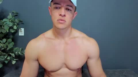 Snapshot of recce_taylor4 chatting on 12, 1, 2026 twitter REECET26 instagram RECCETAYLOR online show from 12, 1, 2026