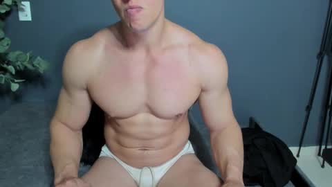 Snapshot of recce_taylor4 chatting on 4, 2, 2026 twitter REECET26 instagram RECCETAYLOR online show from 4, 2, 2026