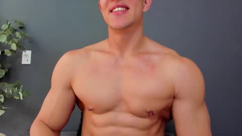 Snapshot of recce_taylor4 chatting on 14, 2, 2026 twitter REECET26 instagram RECCETAYLOR online show from 14, 2, 2026