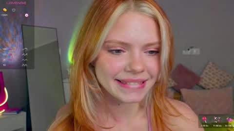 Snapshot of red__candy chatting on 10, 11, 2025 red__candy online show from 10, 11, 2025