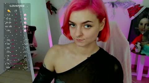 Snapshot of red_bestie_ chatting on 9, 12, 2024 Bestie online show from 9, 12, 2024
