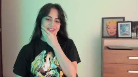 red_flower203 online show from 11, 3, 2026