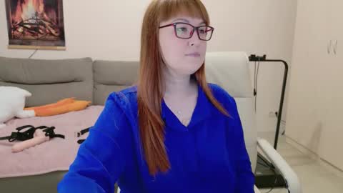 Snapshot of red_fox777 chatting on 19, 10, 2025 Lisa online show from 19, 10, 2025