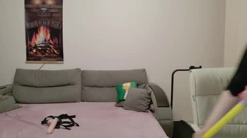 Snapshot of red_fox777 chatting on 23, 10, 2025 Lisa online show from 23, 10, 2025