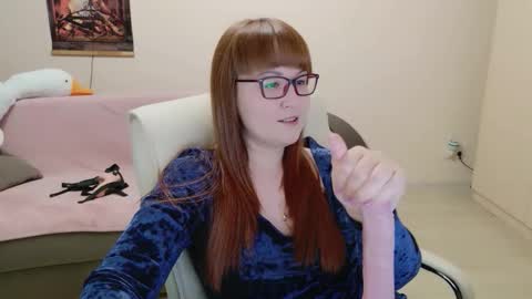 Snapshot of red_fox777 chatting on 26, 11, 2025 Lisa online show from 26, 11, 2025