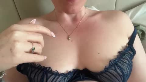 Snapshot of red_head_rosie_69 chatting on 29, 5, 2026 Rosie online show from 29, 5, 2026