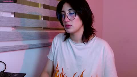 Snapshot of red_moonn chatting on 16, 12, 2024 IG OF red moonn online show from 16, 12, 2024