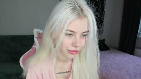 Erika online show from 10, 11, 2025