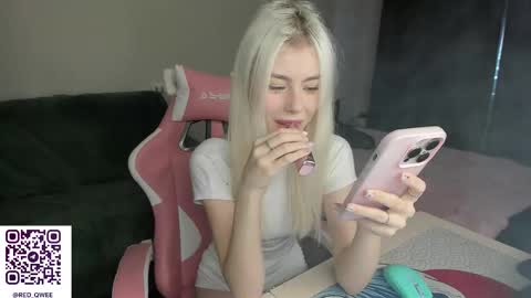 Erika online show from 27, 11, 2025