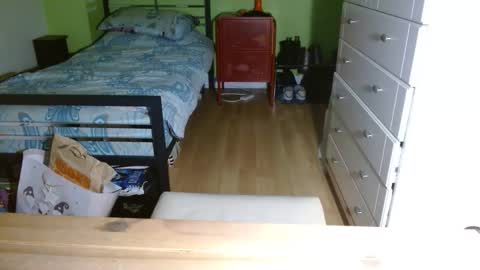 red_star_96 online show from 11, 4, 2026