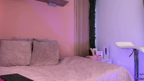 Snapshot of red_velvet____ chatting on 24, 2, 2025 Stefany online show from 24, 2, 2025