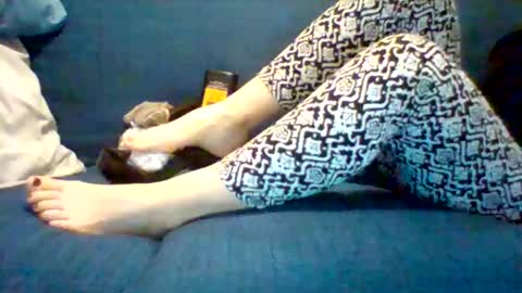 Snapshot of redatelier69 chatting on 15, 12, 2025 RedAtelier69 online show from 15, 12, 2025