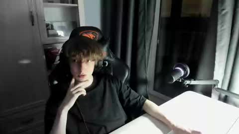 reddissq online show from 25, 12, 2024