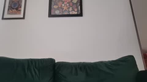 redfloweer online show from 5, 3, 2025