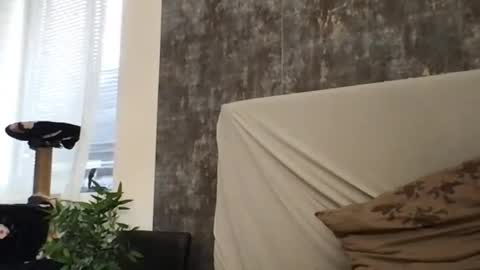 Snapshot of redfoxofficial chatting on 14, 7, 2026 Redfox online show from 14, 7, 2026